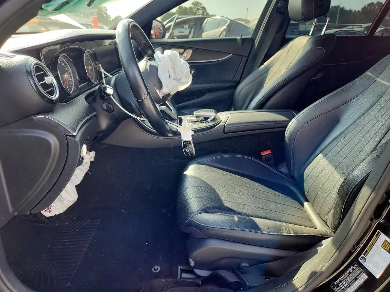 2019 MERCEDES-BENZ E 300  