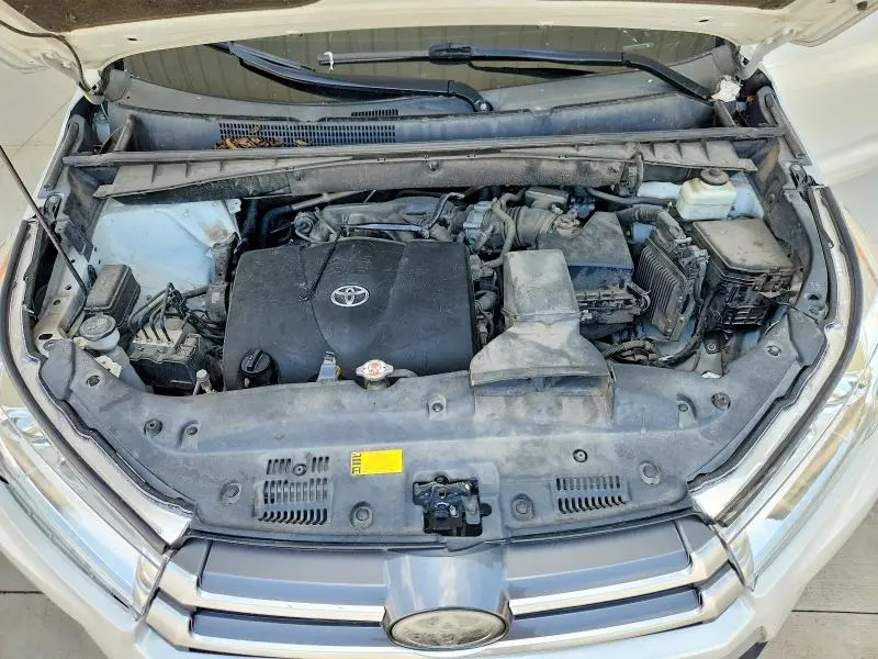 2018 TOYOTA HIGHLANDER XLE  