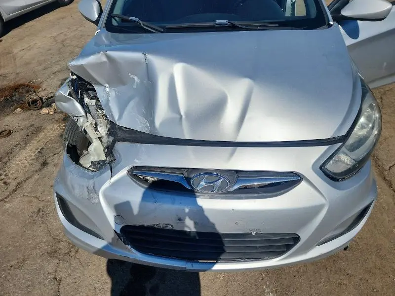 2012 HYUNDAI ACCENT GS  
