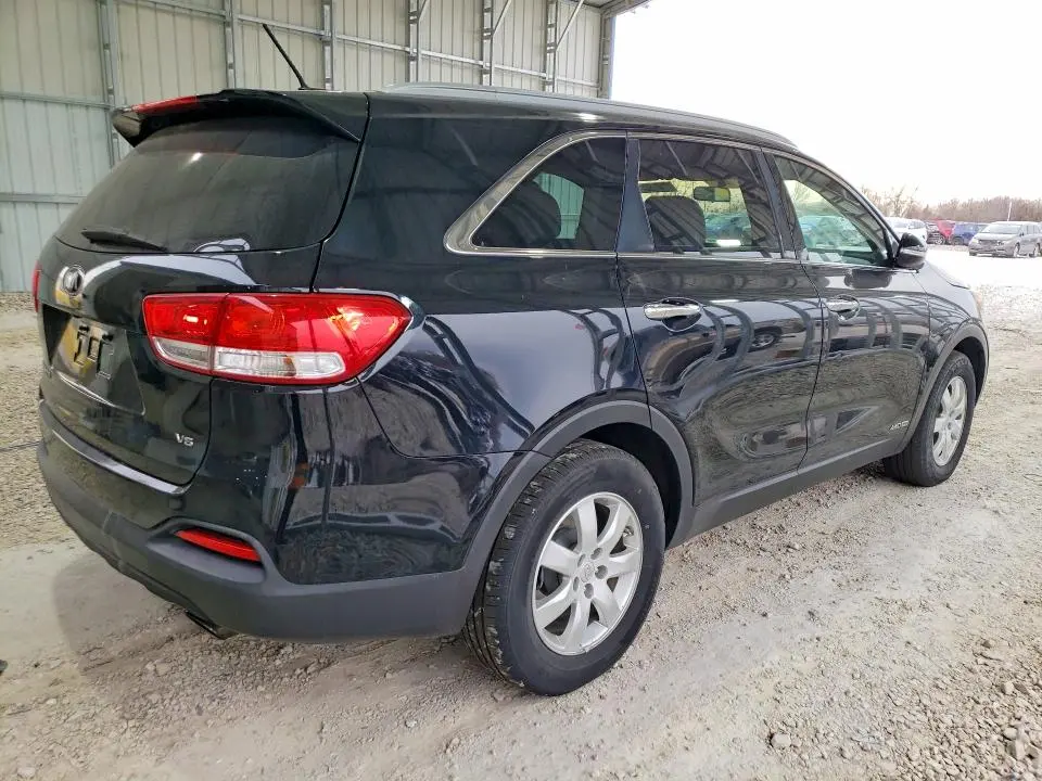 2017 KIA SORENTO LX V6  
