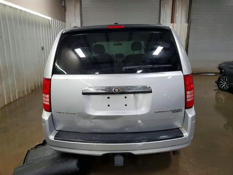 2010 CHRYSLER TOWN & COUNTRY TOURING  