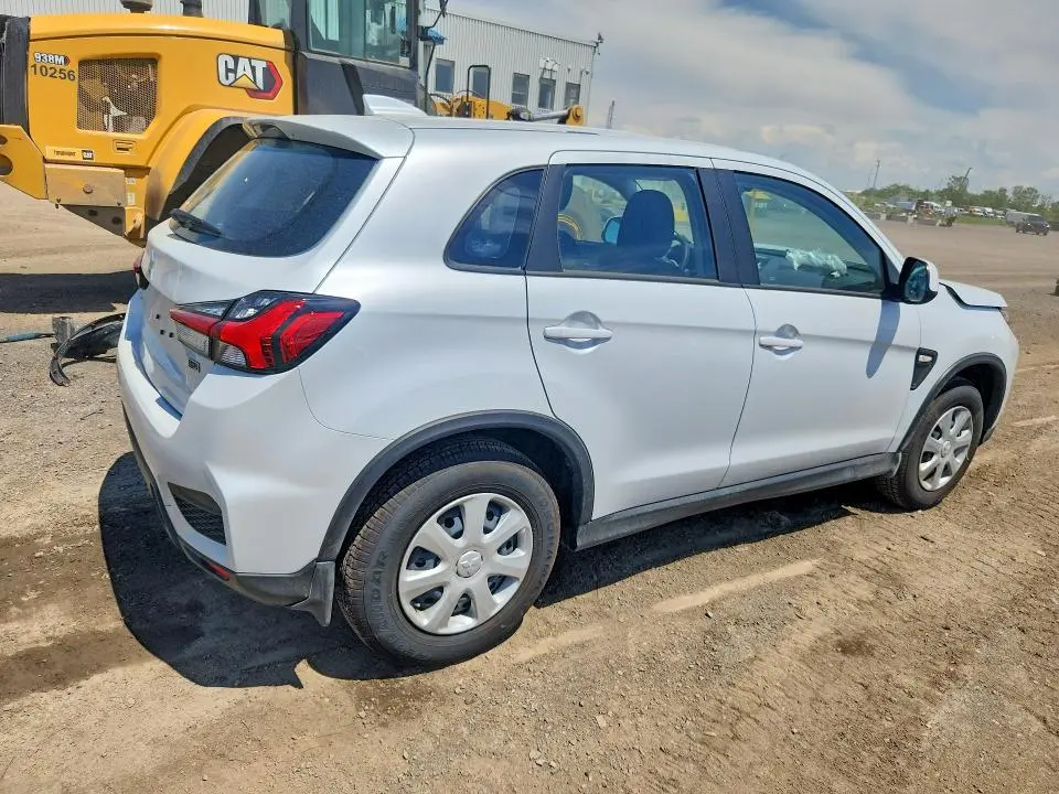 2026 MITSUBISHI RVR ES  