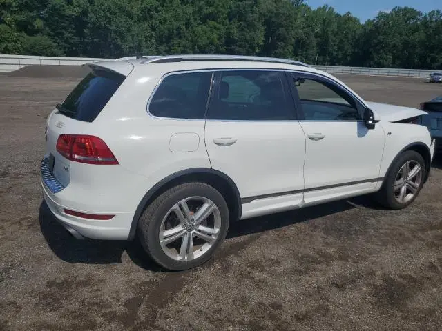 2014 VOLKSWAGEN TOUAREG V6  