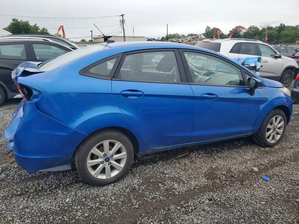 2011 FORD FIESTA SE  