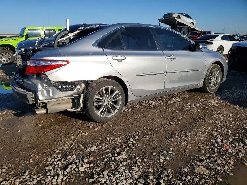 2015 TOYOTA CAMRY LE  