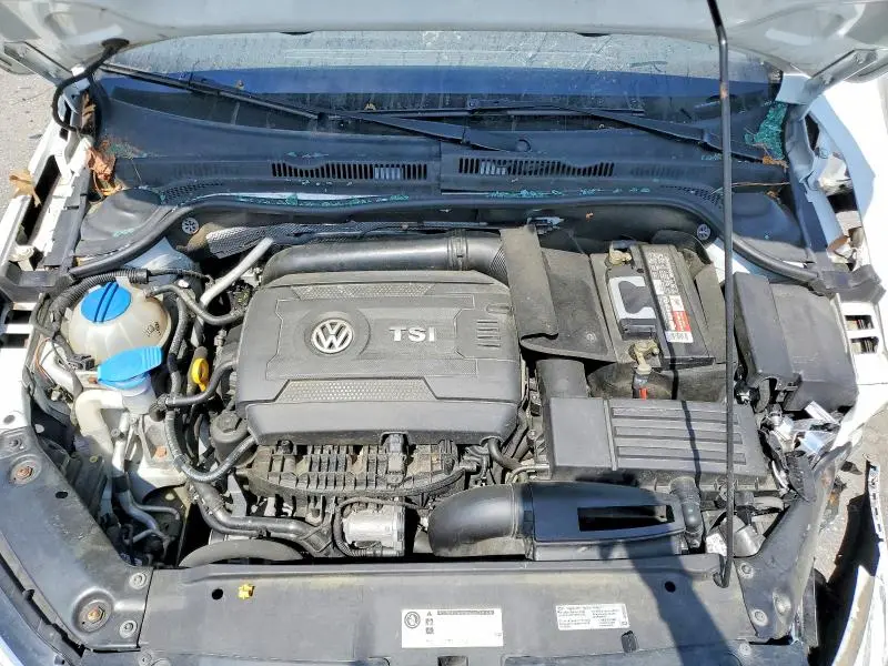 2015 VOLKSWAGEN JETTA SE  
