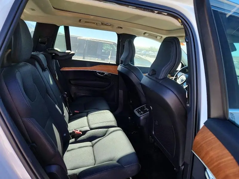 2025 VOLVO XC90 PLUS  