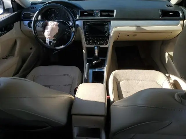 2012 VOLKSWAGEN PASSAT SE  