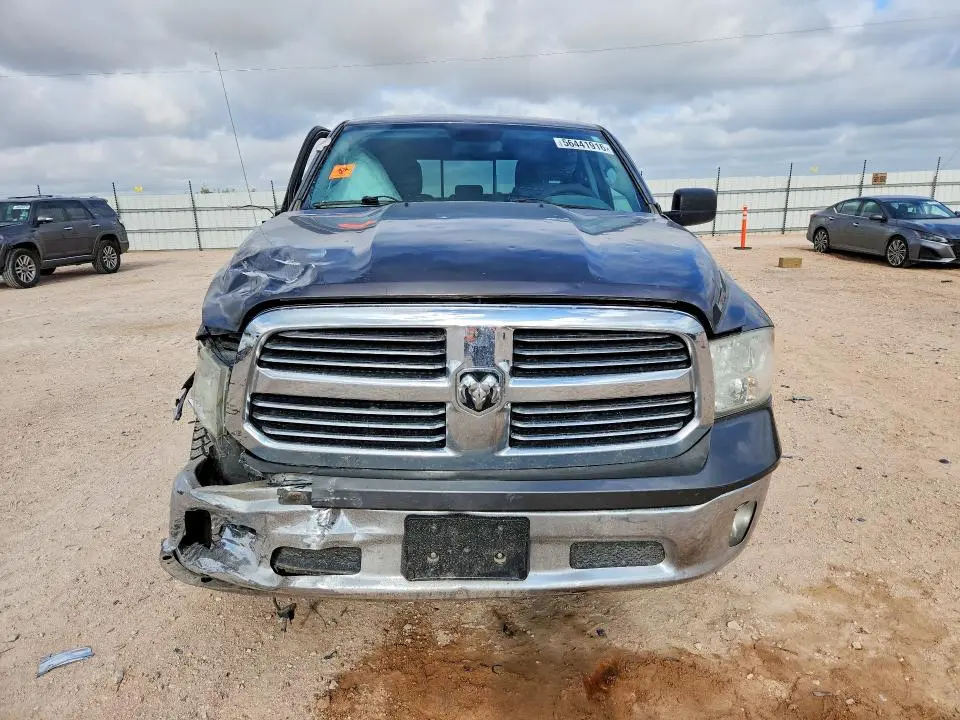 2014 RAM 1500 SLT  