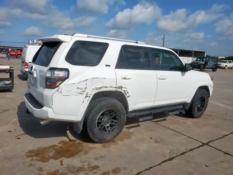 2017 TOYOTA 4RUNNER SR5  