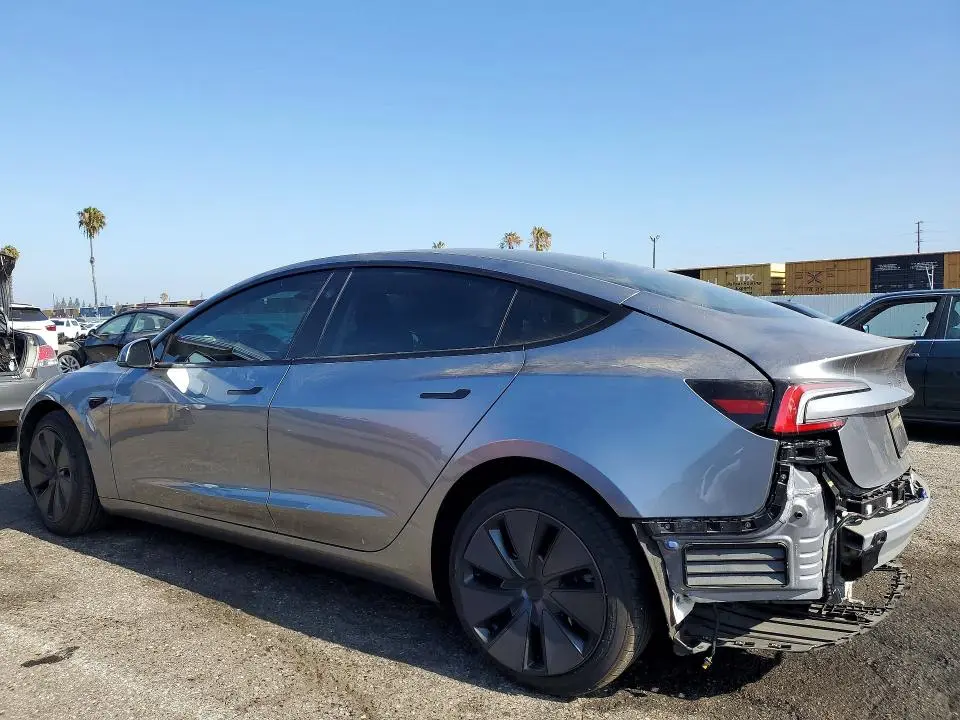 2025 TESLA MODEL 3   