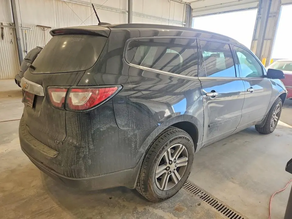 2017 CHEVROLET TRAVERSE LT  