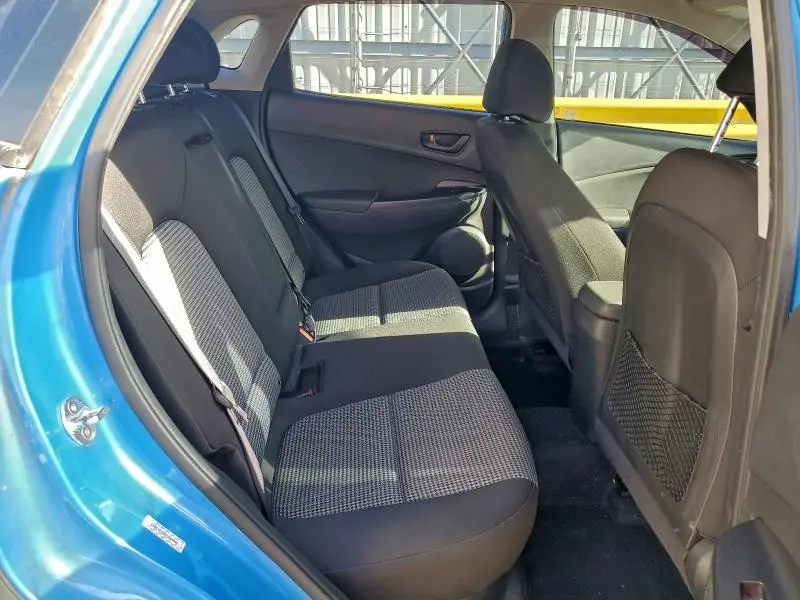 2021 HYUNDAI KONA SE  