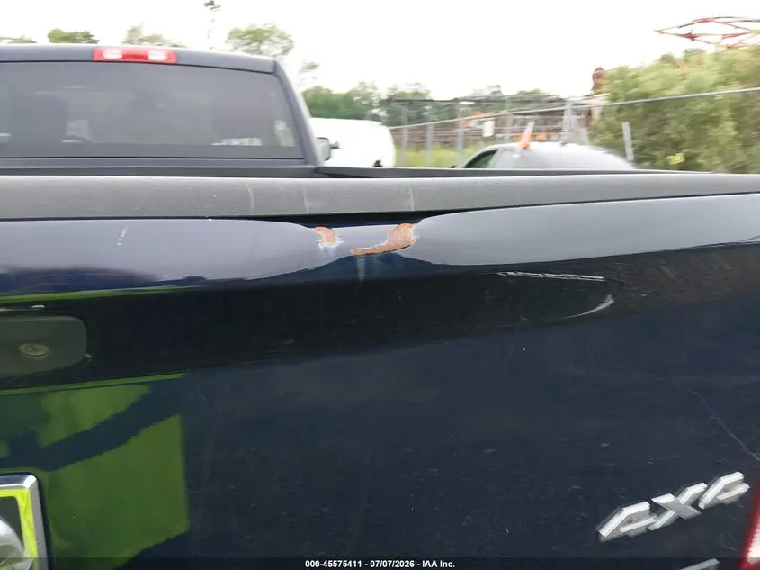 2017 RAM 1500 TRADESMAN  4X4 8' BOX