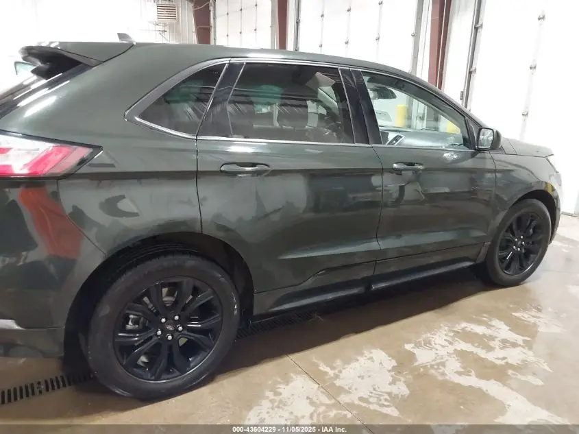 2022 FORD EDGE SE