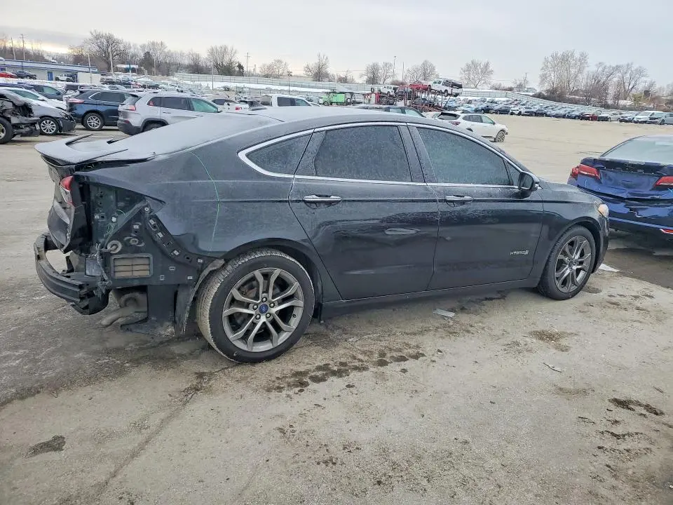 2019 FORD FUSION TITANIUM  
