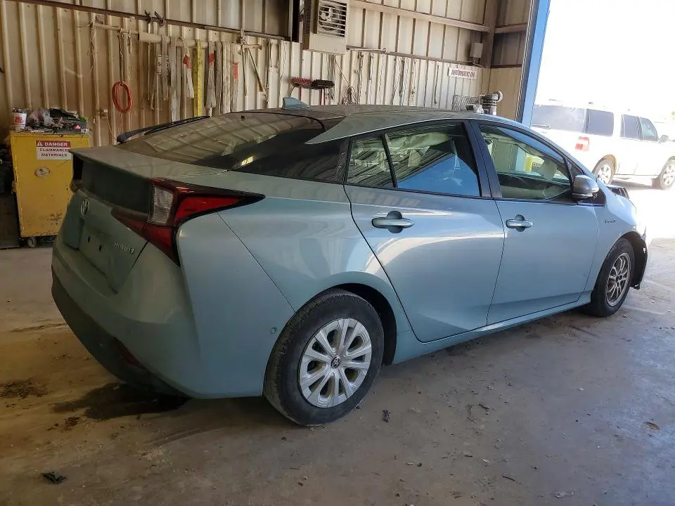 2019 TOYOTA PRIUS LE  
