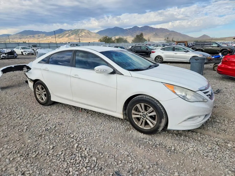 2014 HYUNDAI SONATA GLS  