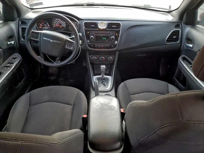 2013 CHRYSLER 200 LX  