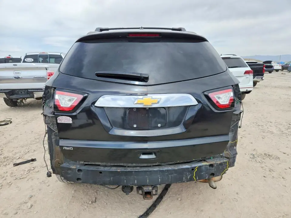 2014 CHEVROLET TRAVERSE LT  
