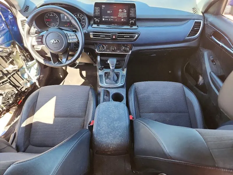 2021 KIA SELTOS S  