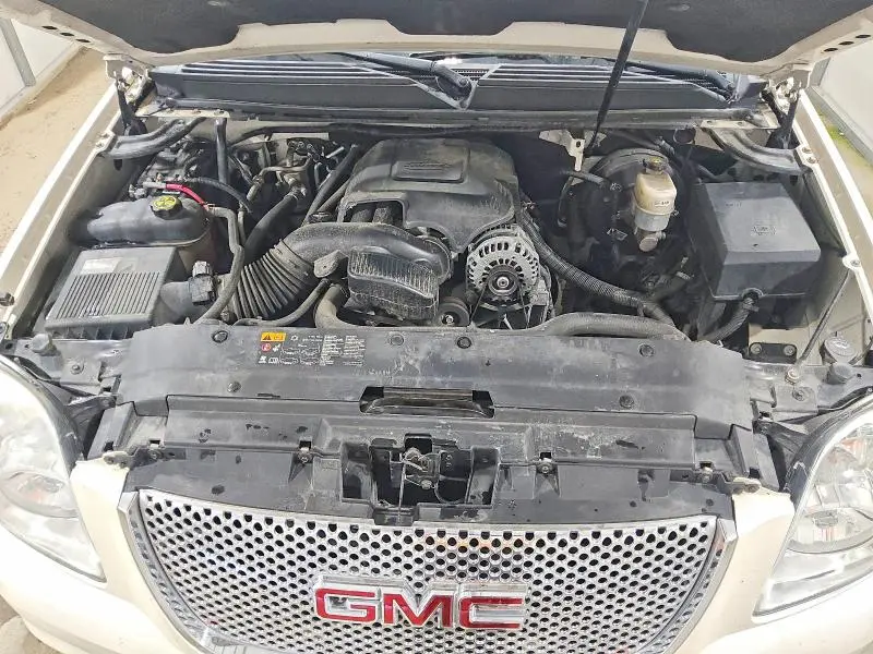 2013 GMC YUKON XL DENALI  