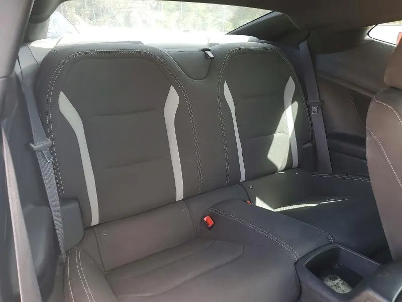 2018 CHEVROLET CAMARO LT  