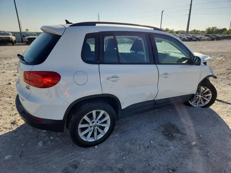2017 VOLKSWAGEN TIGUAN S  