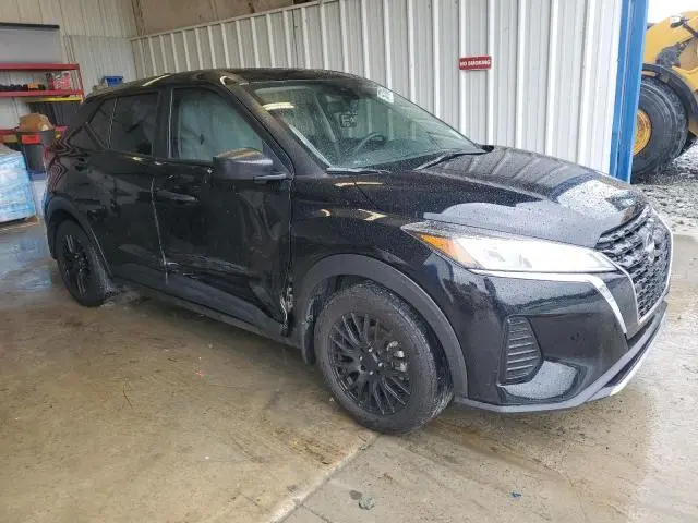 2023 NISSAN KICKS S  