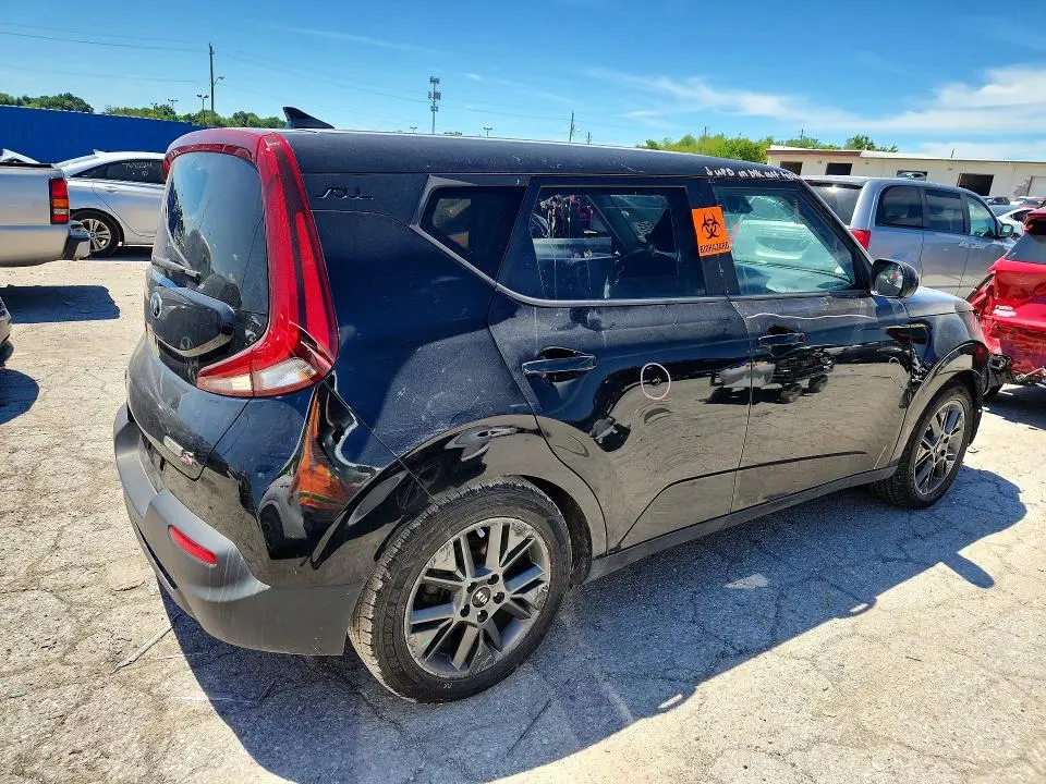 2021 KIA SOUL S  