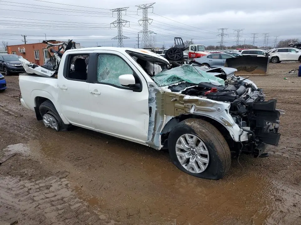 2024 NISSAN FRONTIER SV  