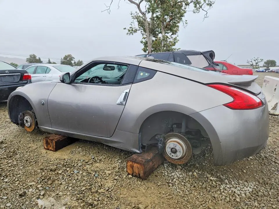 2010 NISSAN 370Z BASE  