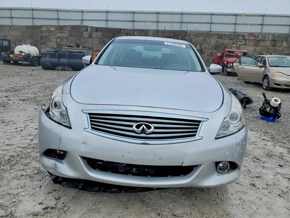 2013 INFINITI G37   