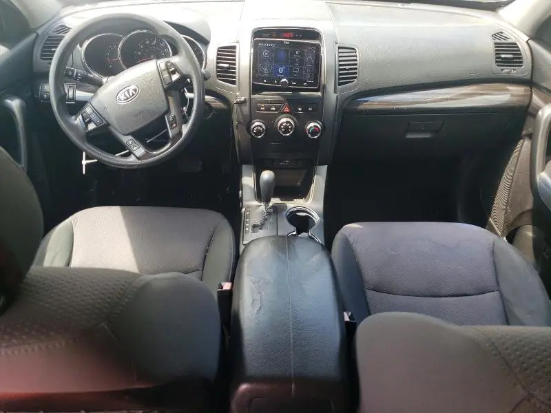 2011 KIA SORENTO LX  