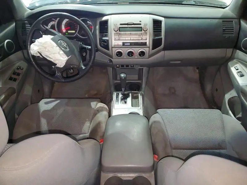 2011 TOYOTA TACOMA V6  