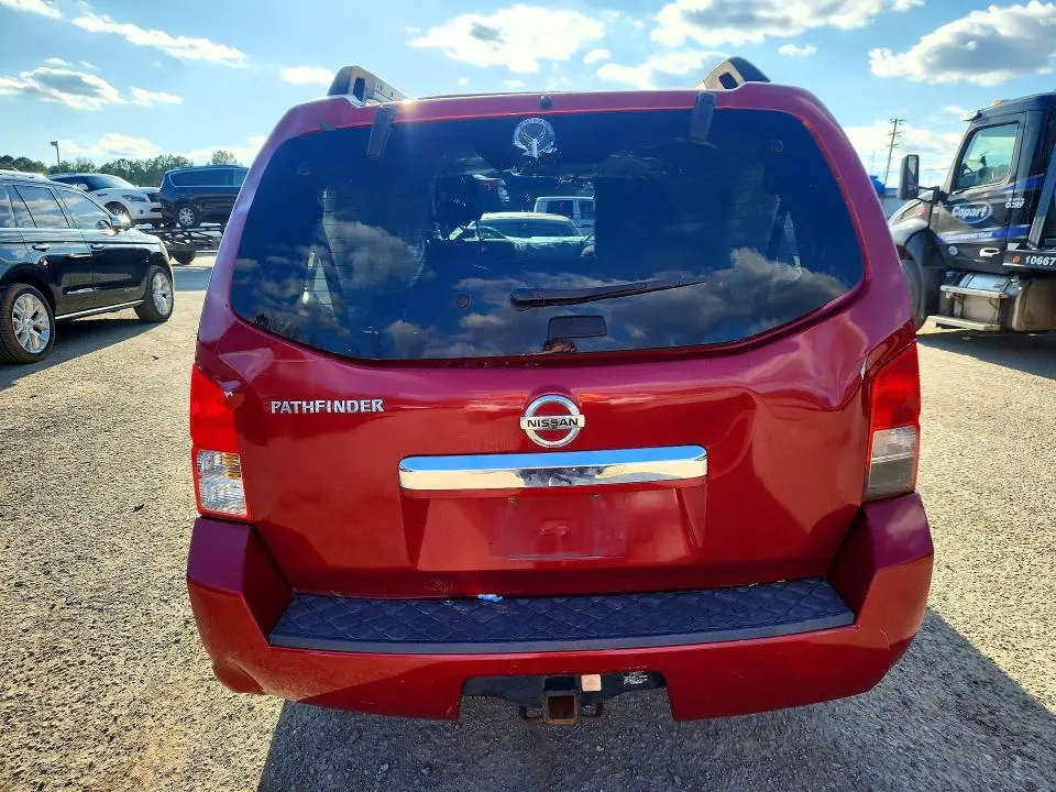 2011 NISSAN PATHFINDER S  