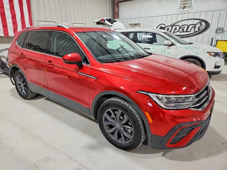 2022 VOLKSWAGEN TIGUAN SE  