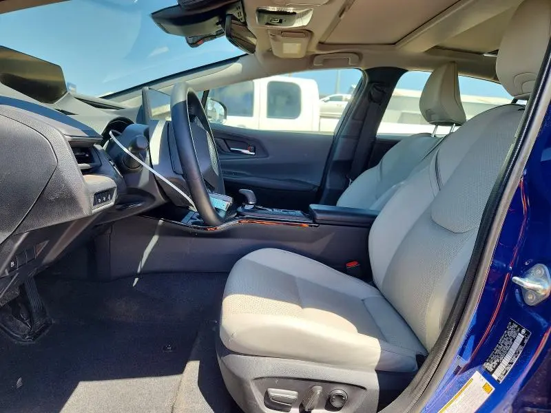 2026 TOYOTA PRIUS XLE  