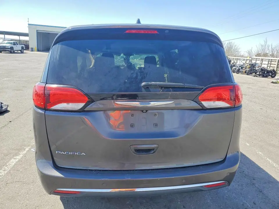 2017 CHRYSLER PACIFICA TOURING L  
