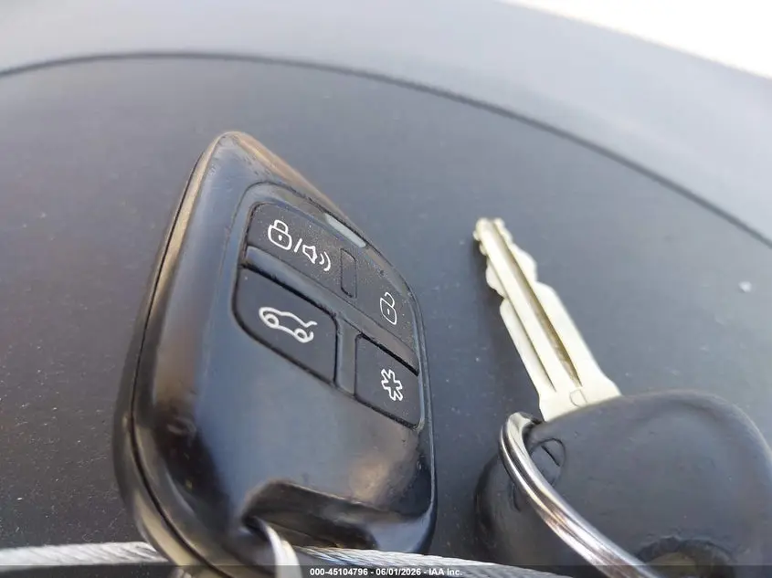 2010 HYUNDAI ELANTRA GLS