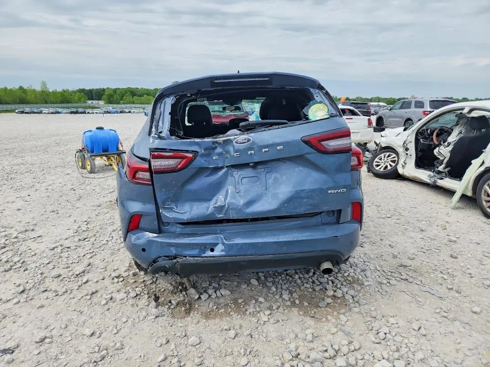 2024 FORD ESCAPE ST LINE  