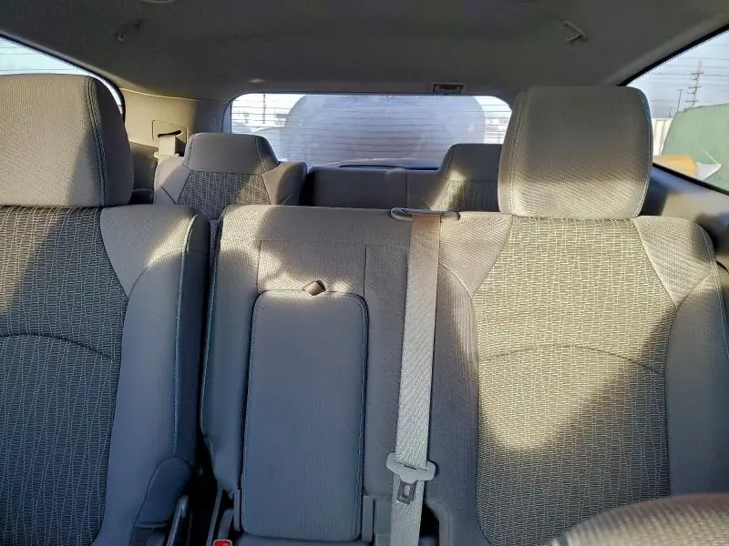 2017 CHEVROLET TRAVERSE LS  