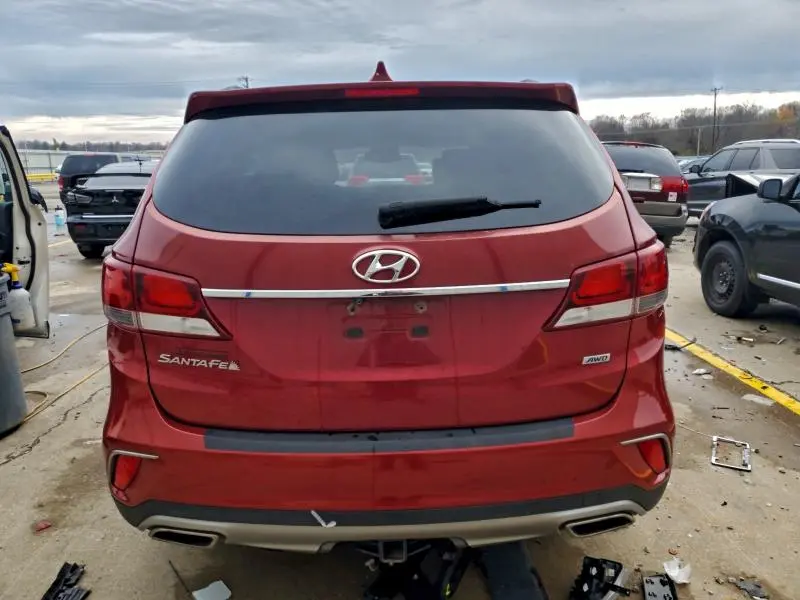2018 HYUNDAI SANTA FE SE  
