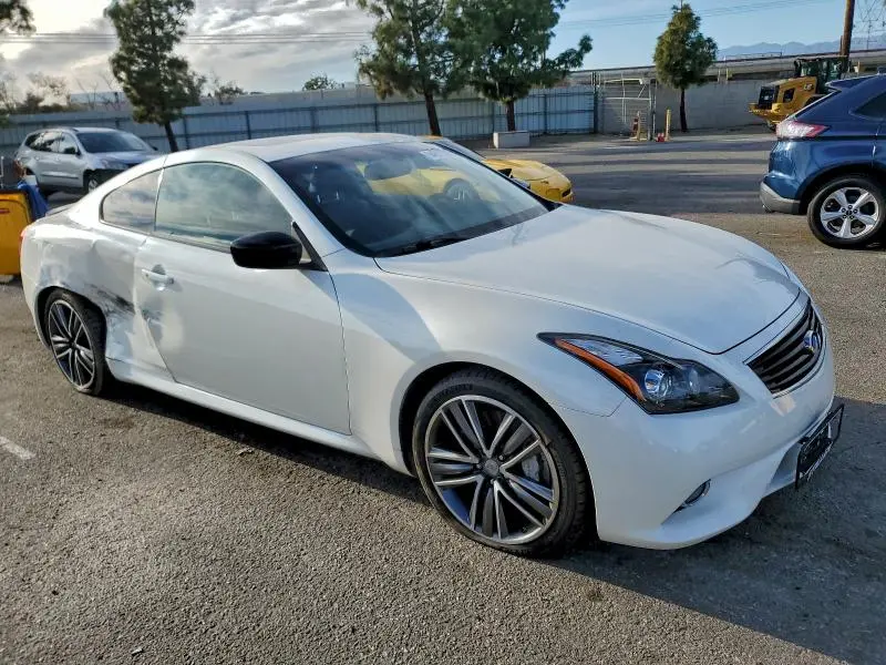 2015 INFINITI Q60 JOURNEY  