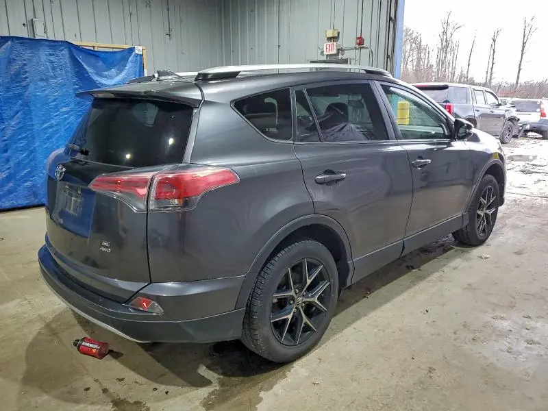 2016 TOYOTA RAV4 SE  