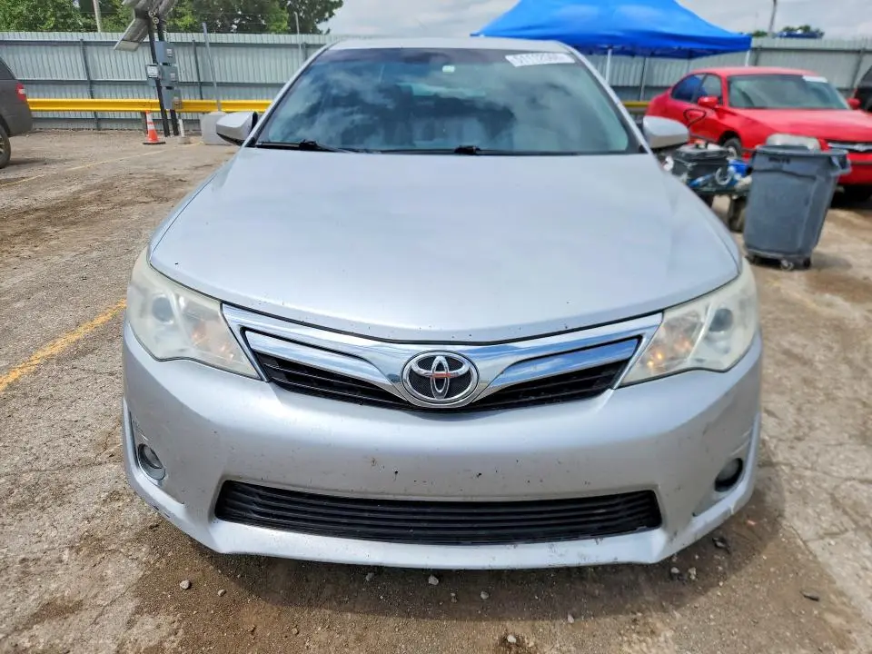 2013 TOYOTA CAMRY XLE  