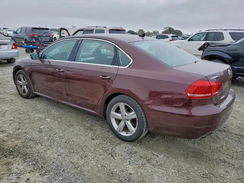 2013 VOLKSWAGEN PASSAT SE  