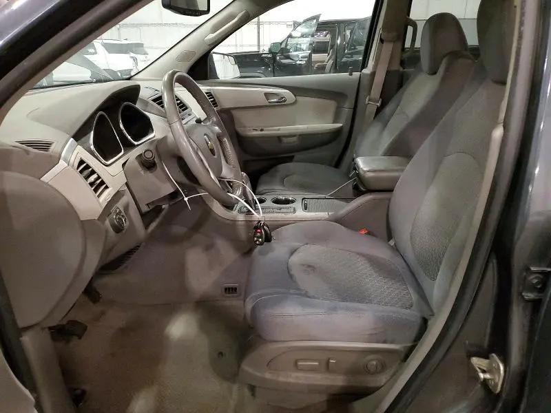 2011 CHEVROLET TRAVERSE LT  