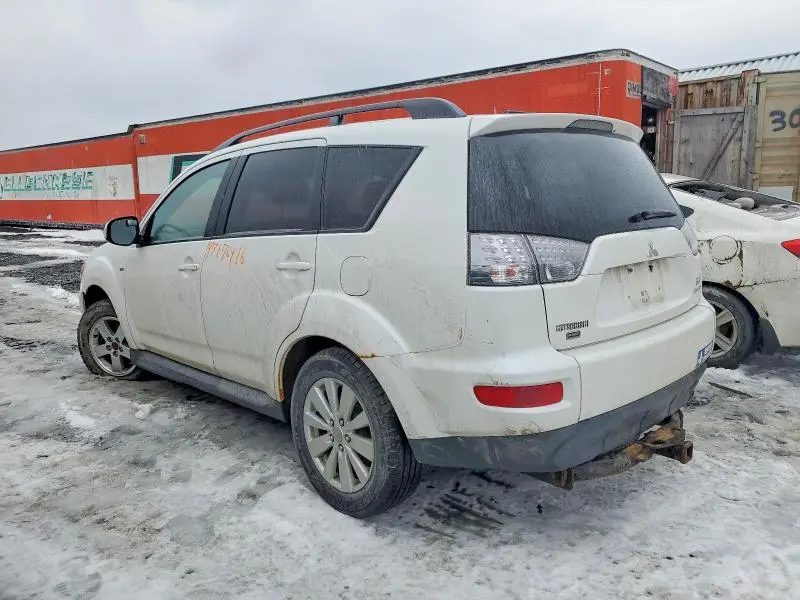 2011 MITSUBISHI OUTLANDER SE  