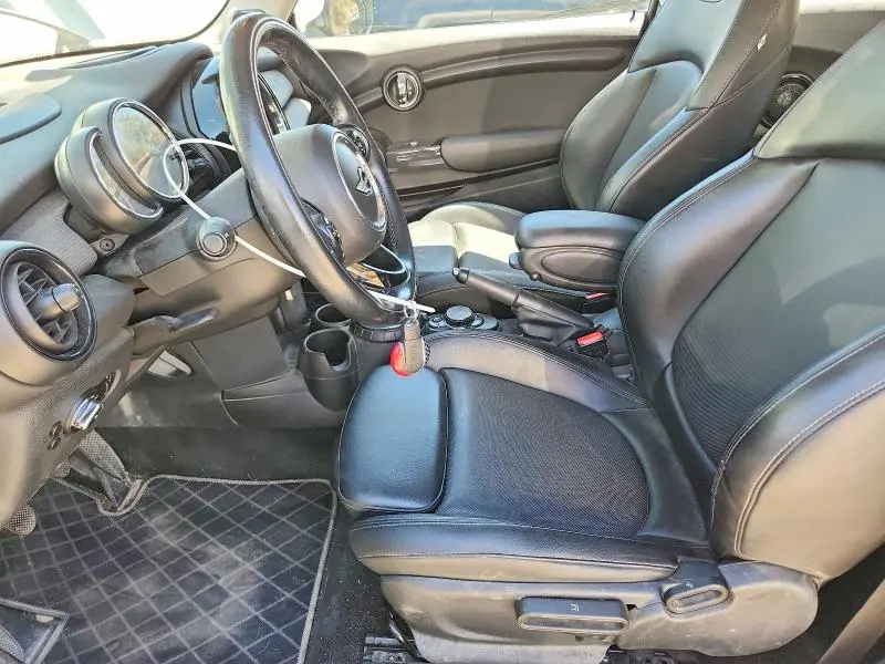 2015 MINI COOPER   